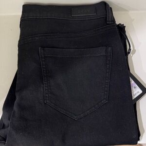 DKNY women’s  black Jeans